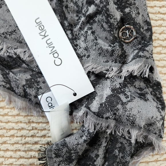Calvin Klein Accessories - Calvin Klein Gray Scarf, Large 27x36 Inches